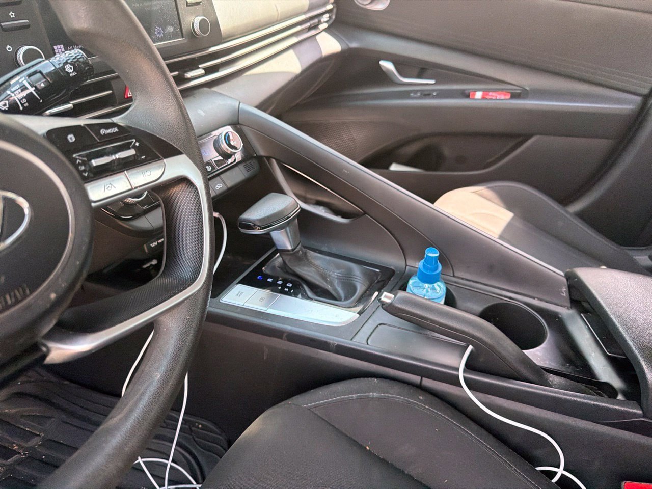 Used 2023 Hyundai Elantra SEL FWD image 11