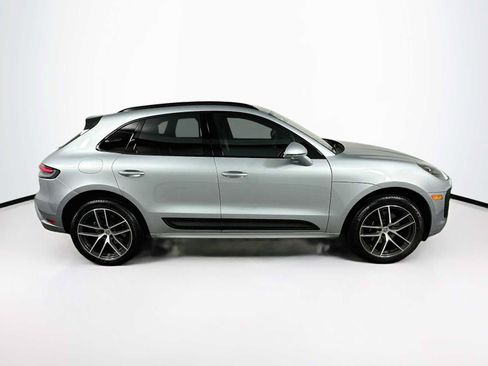 Certified 2026 Porsche Macan AWD/4WD image 8