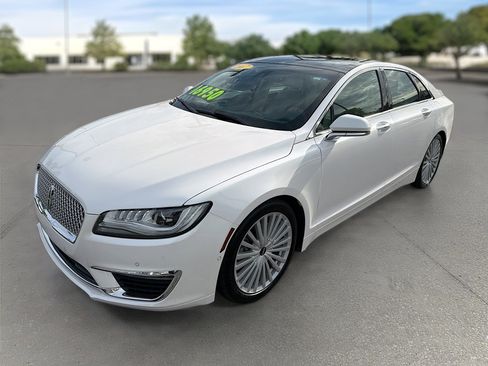 Used 2017 Lincoln MKZ Reserve w/ Technology Package image 3