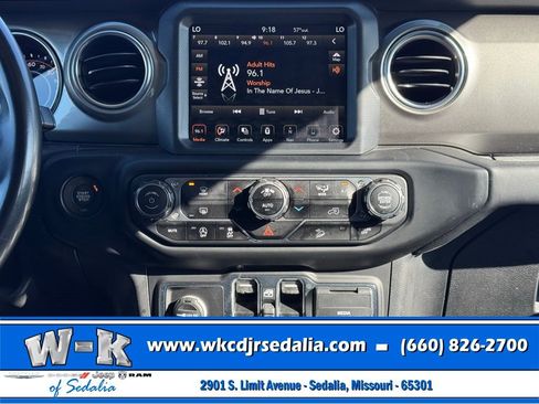 Used 2019 Jeep Wrangler Unlimited Sahara AWD/4WD image 19
