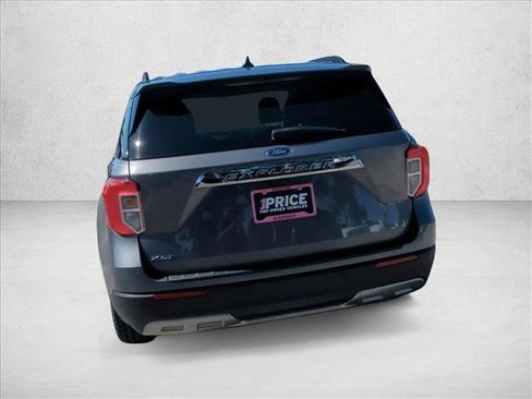 Used 2021 Ford Explorer XLT w/ Equipment Group 202A RWD image 7