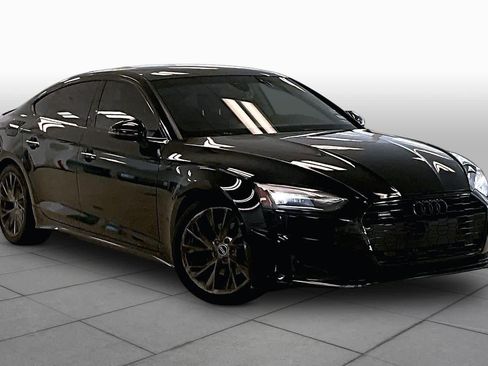 Used 2022 Audi A5 2.0T Premium AWD/4WD image 2