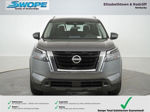 Used 2025 Nissan Pathfinder SV image 8