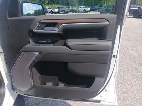 Used 2022 Chevrolet Silverado 1500 High Country w/ High Country Premium Package image 48