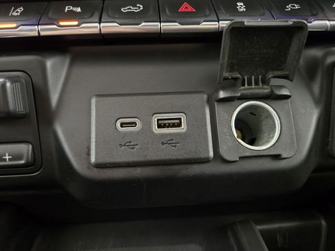 Used 2021 Chevrolet Silverado 3500 High Country w/ Z71 Off-Road Package image 28