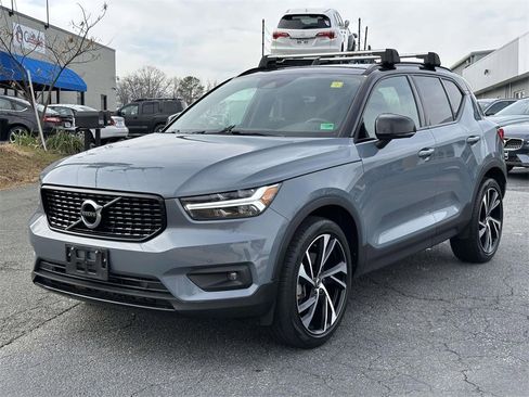 Used 2021 Volvo XC40 T5 R-Design w/ Climate Package image 23