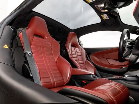 Used 2025 McLaren GTS image 19