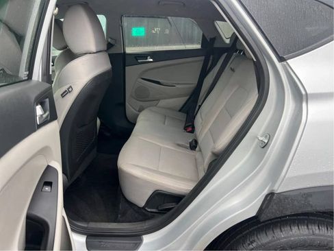 Used 2019 Hyundai Tucson SE AWD/4WD image 10