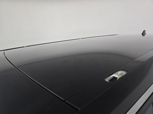 Used 2022 Rivian R1S Launch Edition image 13