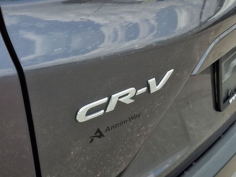 Used 2018 Honda CR-V Touring image 4