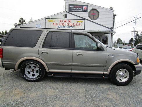 Used 1999 Ford Expedition XLT image 1