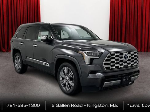 Used 2024 Toyota Sequoia Capstone AWD/4WD image 3