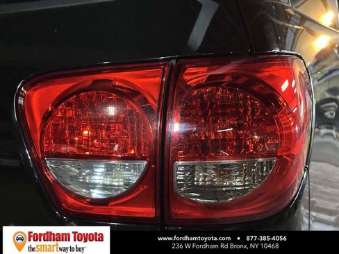 Used 2011 Toyota Sequoia Limited AWD/4WD image 11