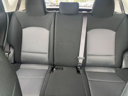 Used 2025 Kia Soul LX w/ LX Technology Package FWD image 36