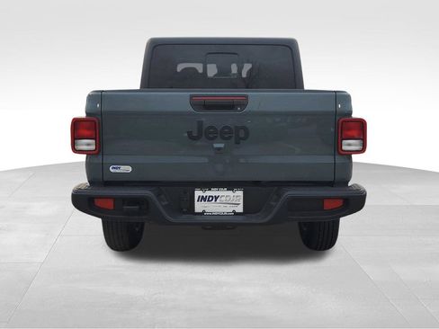 New 2025 Jeep Gladiator Sport AWD/4WD image 5