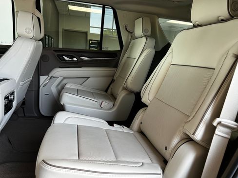Used 2022 GMC Yukon Denali w/ Max Trailering Package AWD/4WD image 23