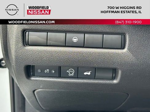 Certified 2025 Nissan Rogue SL image 24