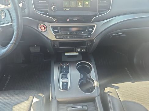 Used 2023 Honda Passport EX-L image 11