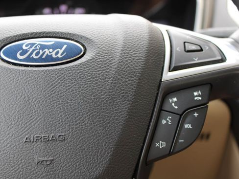 Used 2015 Ford Fusion SE w/ Equipment Group 202A FWD image 20