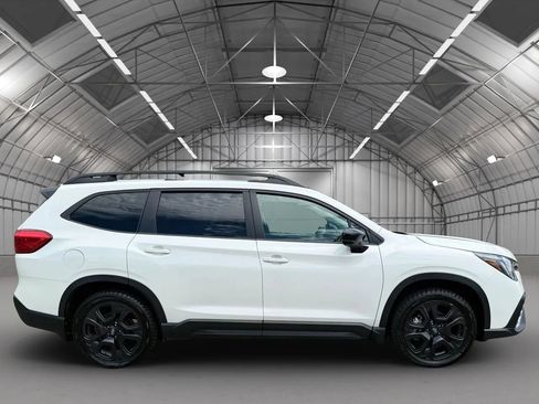 Used 2024 Subaru Ascent Onyx Edition Limited w/ Popular Package Onyx AWD/4WD image 4