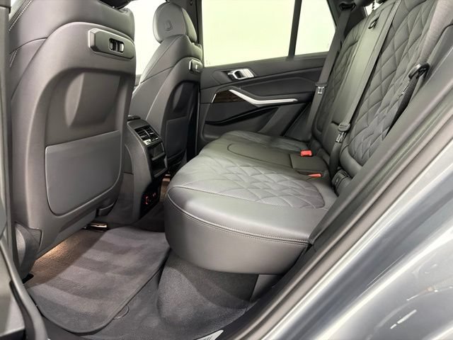 Certified 2024 BMW X5 xDrive40i w/ M Sport Package AWD/4WD image 16