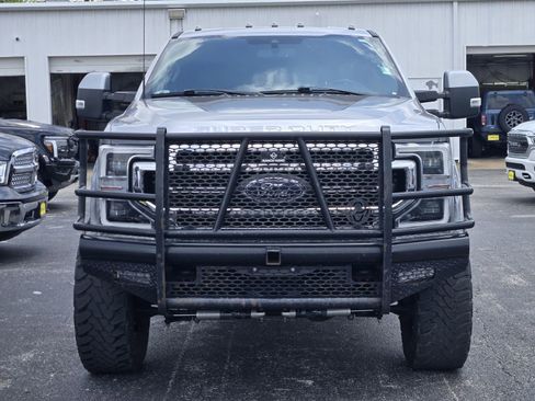 Used 2022 Ford F350 Lariat w/ Lariat Ultimate Package AWD/4WD image 2