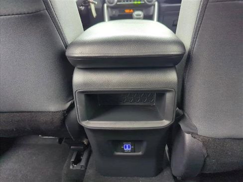 Used 2021 Toyota RAV4 LE image 21
