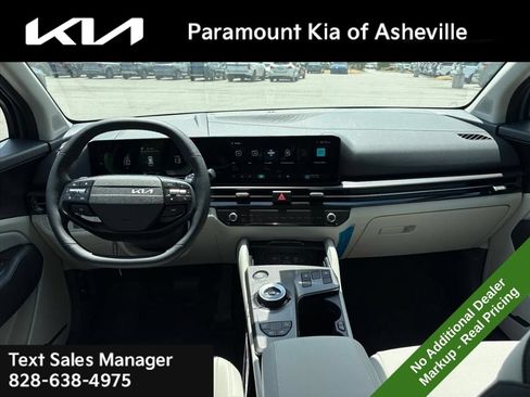 New 2026 Kia Sportage EX AWD/4WD image 7