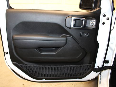 New 2026 Jeep Gladiator Sport image 24