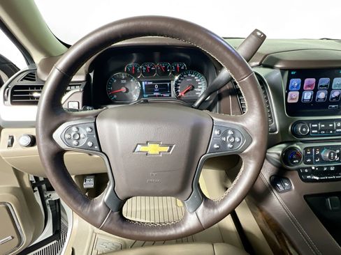 Used 2016 Chevrolet Tahoe LT w/ Luxury Package RWD image 17