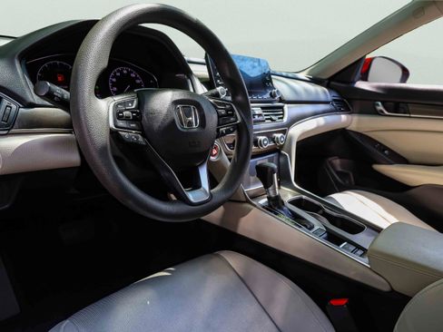 Used 2019 Honda Accord LX image 7
