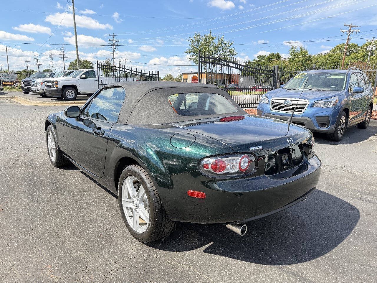 Used 2007 MAZDA MX-5 Miata Sport RWD image 7