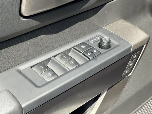 Used 2026 Toyota Tundra Platinum AWD/4WD image 25