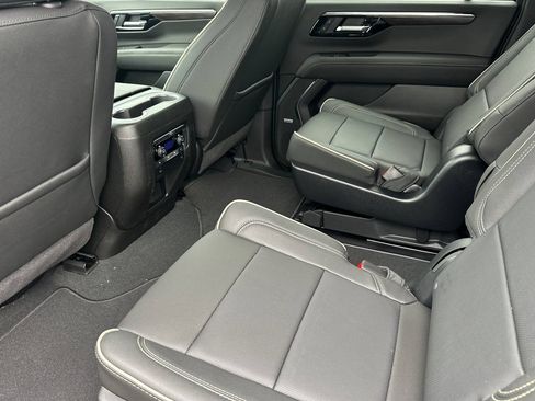 New 2026 Chevrolet Suburban Premier w/ Sun And Tow Package AWD/4WD image 13