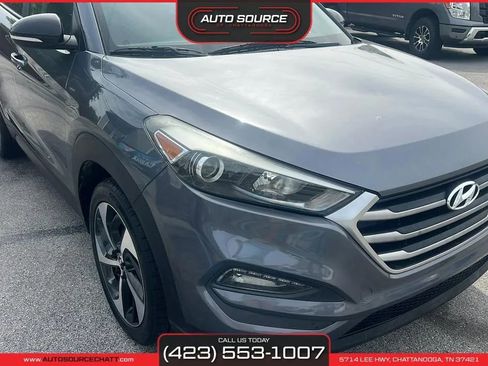 Used 2017 Hyundai Tucson Night w/ Cargo Package FWD image 10