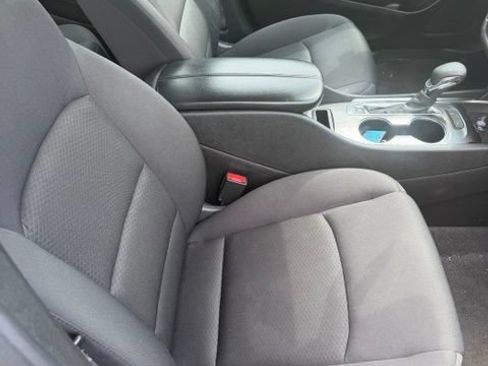 Used 2023 Chevrolet Malibu LT w/ Driver Confidence Package FWD image 7