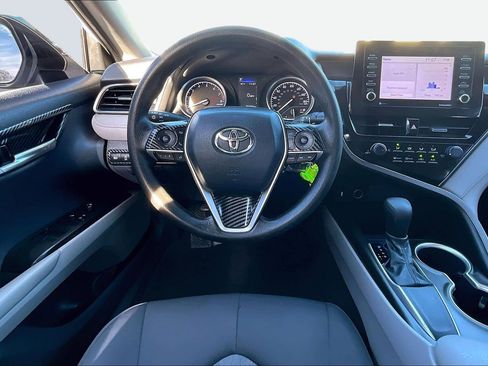 Used 2021 Toyota Camry LE w/ Carpet Mat Package (TMS) image 4