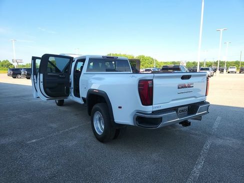 Used 2025 GMC Sierra 3500 SLE w/ SLE Value Package AWD/4WD image 15