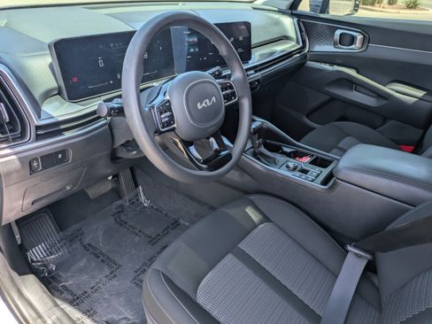 Certified 2025 Kia Sorento LX FWD image 24
