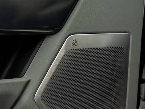 Used 2024 Ford F250 Limited w/ FX4 Off-Road Package AWD/4WD image 32