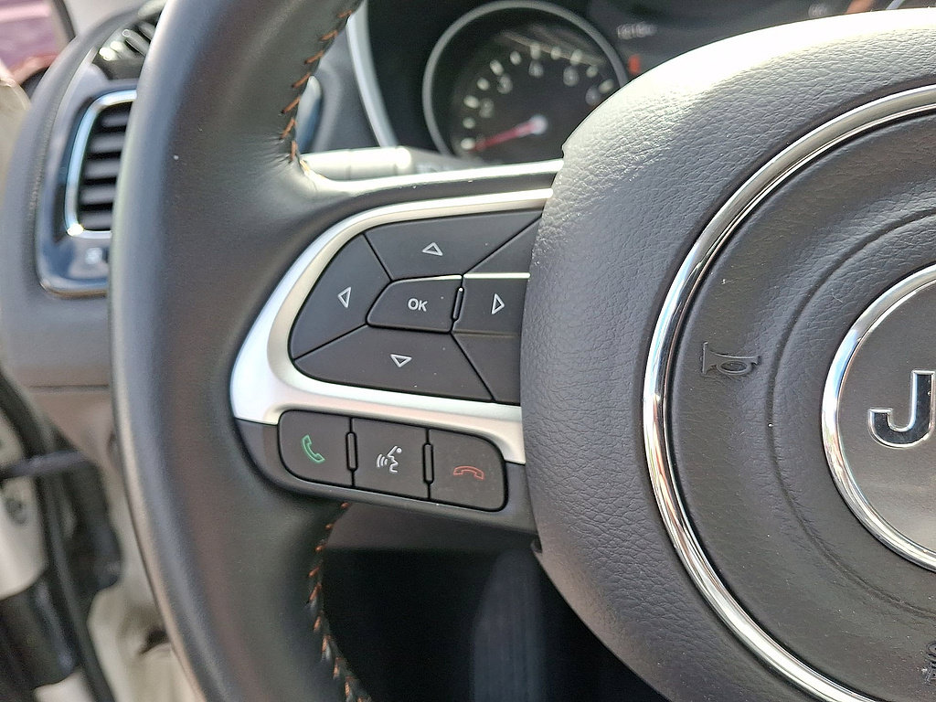 Used 2021 Jeep Compass Limited AWD/4WD image 17