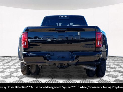 New 2026 RAM 3500 Limited AWD/4WD image 17