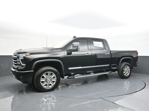 New 2026 Chevrolet Silverado 2500 High Country w/ High Country Premium Package AWD/4WD image 5