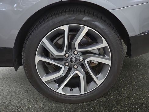 Used 2022 Land Rover Range Rover Sport HSE Silver Edition image 32