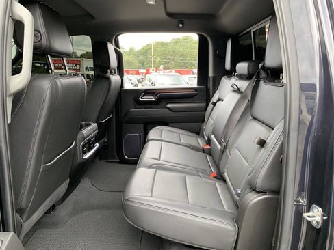 Used 2024 GMC Sierra 2500 Denali image 40