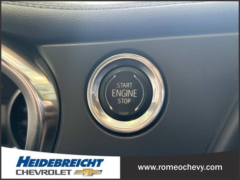 Used 2020 Chevrolet Blazer LT AWD/4WD image 28