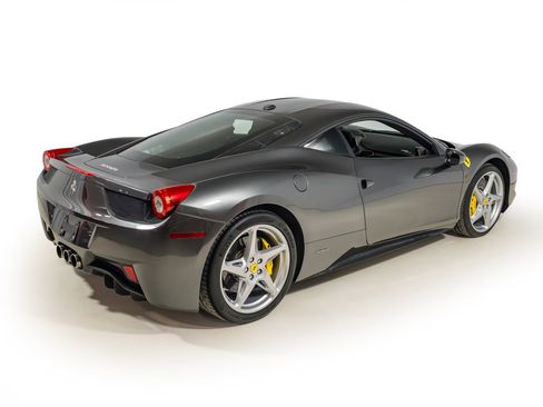 Used 2013 Ferrari 458 Italia Coupe image 7