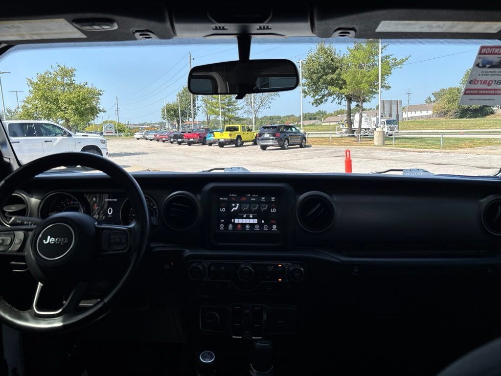 Used 2022 Jeep Wrangler Unlimited Sport AWD/4WD image 24