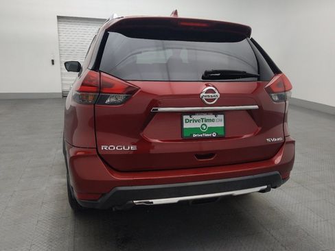 Used 2018 Nissan Rogue SV w/ Premium Package image 6