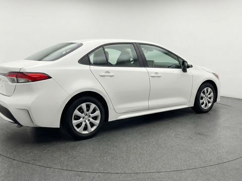 Used 2025 Toyota Corolla LE FWD image 9